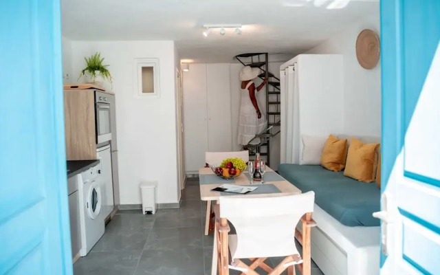 Santorini Karterados Retreat by GHH