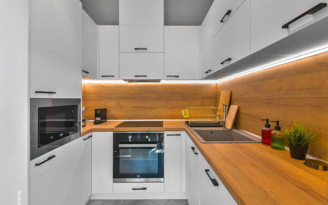 - The Blue Apartment - 1BD with Artistic Interior Design