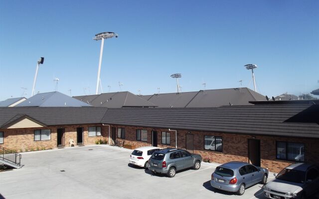 Arena Court Motel