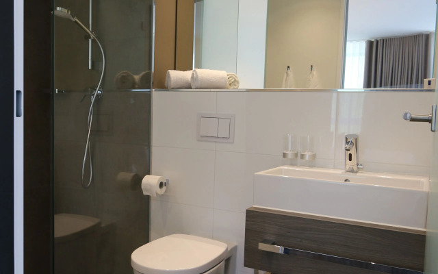 in2 The Boardinghouse