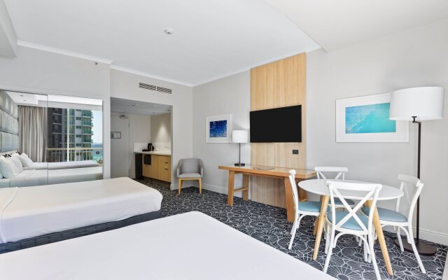 Mantra Twin Towns Resort