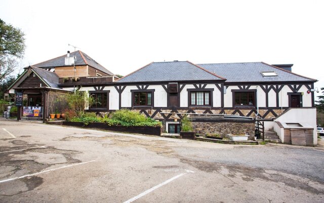 The Whitehouse Inn