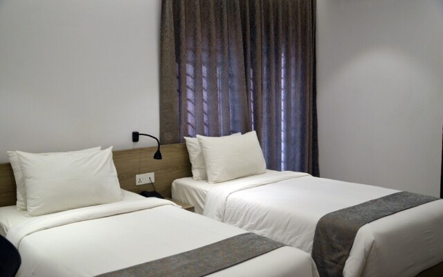 Priyo Nibash Stylish Residential Hotel