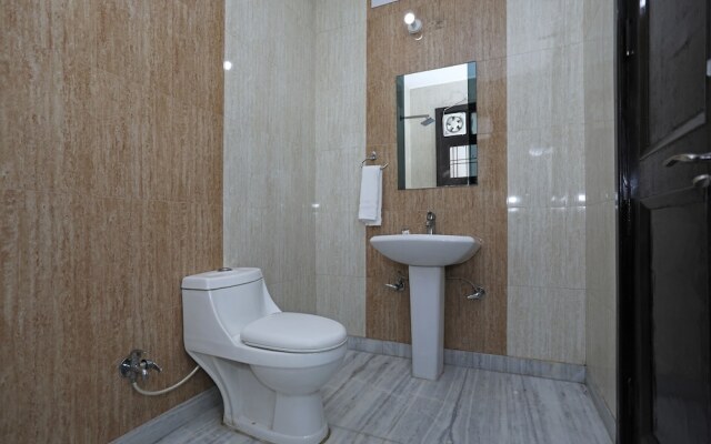 OYO 11606 Hotel K R Group