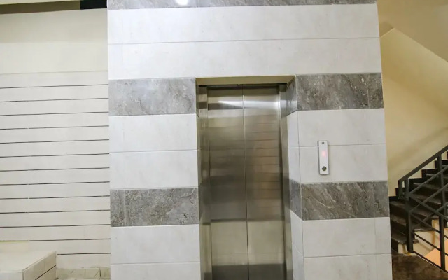 Fabhotel Gg Residency