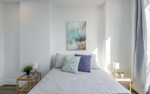 Luxurious 3 Bedroom Brand NEW Town House