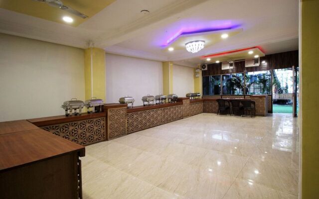 OYO Flagship 5383 Hotel Under Bridge Inn