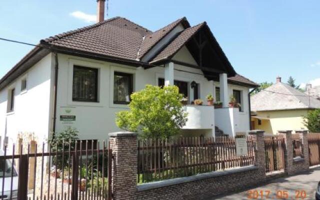 Eszter Apartman