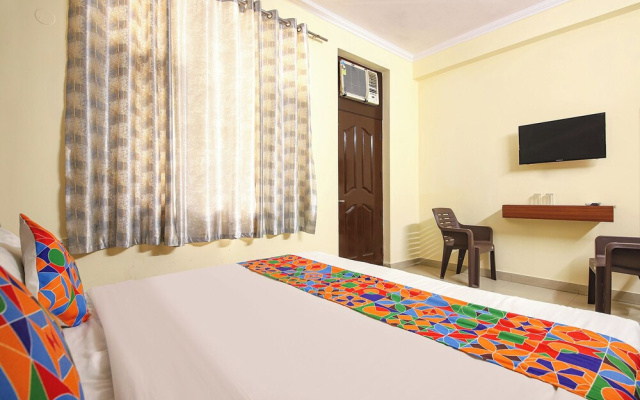 Fabhotel 9 Palm