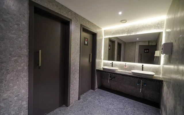Olive Hotel Benz Circle, Vijayawada by Embassy Group