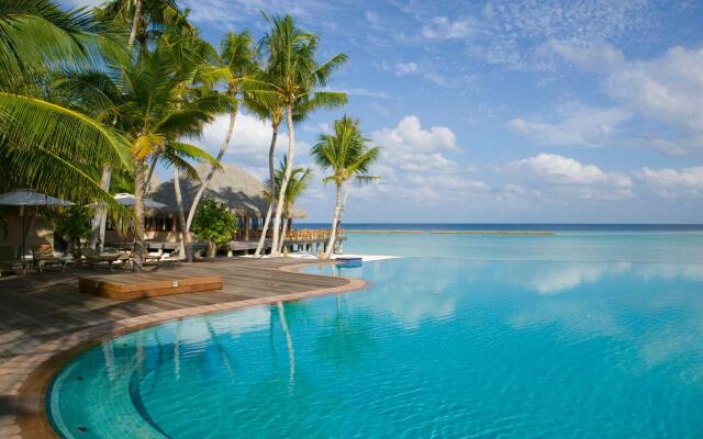 Veligandu Maldives Resort Island Resort