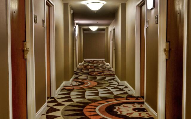 Omni Severin Hotel