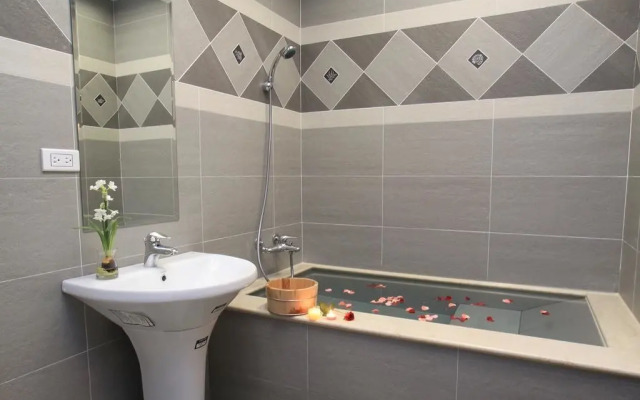Spring Fountain Hotel