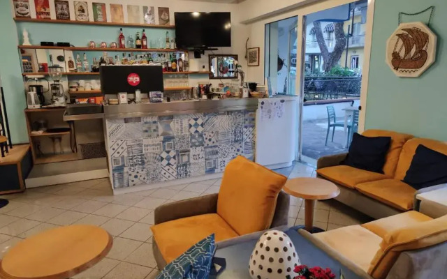 Hotel Adria B&B - Colazione fino alle 12