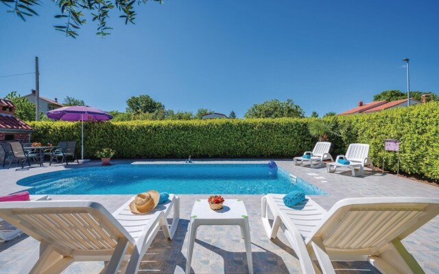 Awesome Home in Labin With 4 Bedrooms and Outdoor Swimming Pool