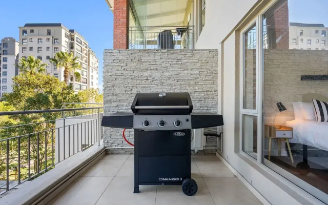 Mayfair Luxury 212