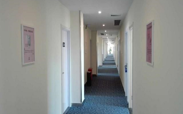 7 Days Inn Tangshan Guigu Shumacheng Branch