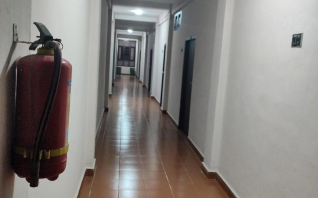 Azhar lodge koyilandy