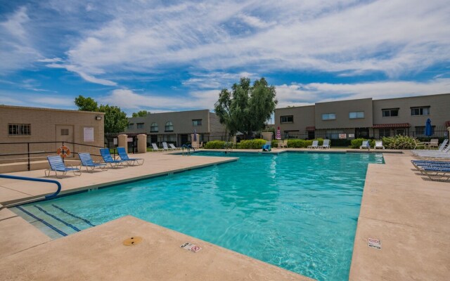 Scottsdale Townhome by Wanderjaunt