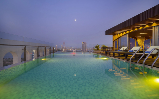 Gold Plaza Hotel Da Nang