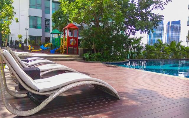 Stunning 3BR at St. Moritz Apartment