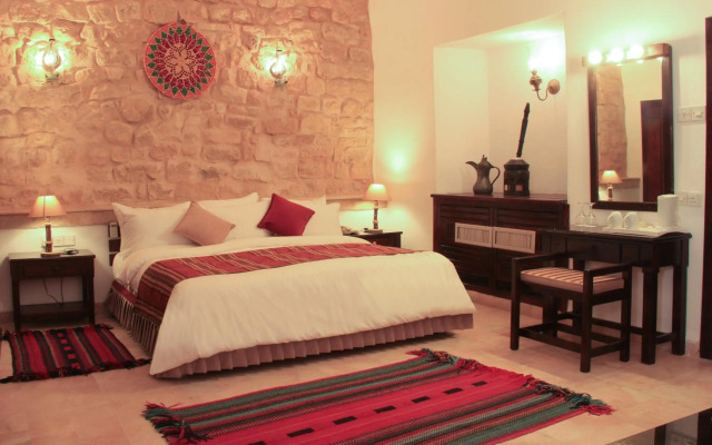Hayat Zaman Hotel & Resort
