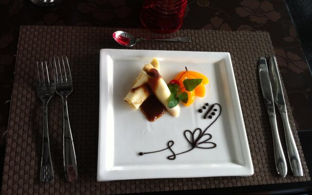Mediterranean House Restaurant & Hotel