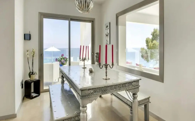 Beautiful Villa With Leisure Activities