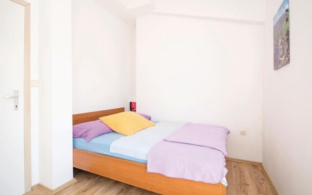Stunning Home in Sevid With Wifi and 4 Bedrooms