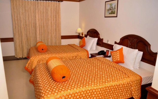Hotel Aroor Residency