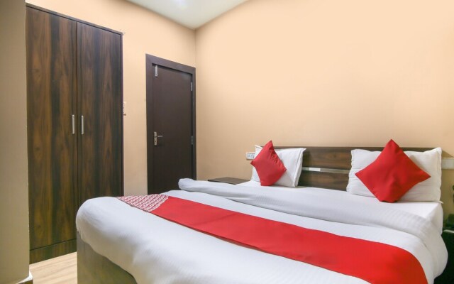 Oyo 43723 Hotel Crystal Riverside
