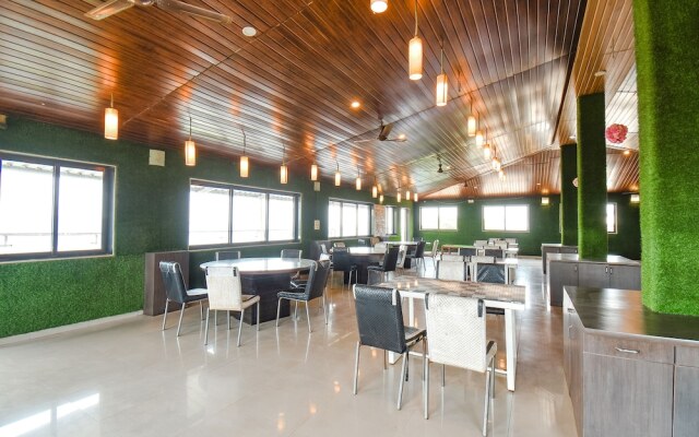 Fabhotel Bright Holidays
