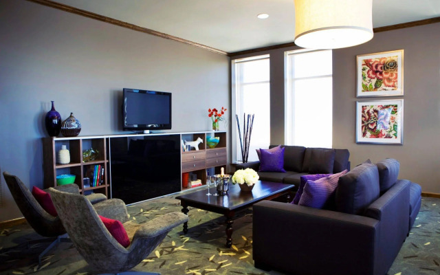 Magnolia Hotel Houston, A Tribute Portfolio Hotel