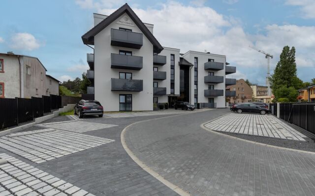 Apartment With Balcony by Renters