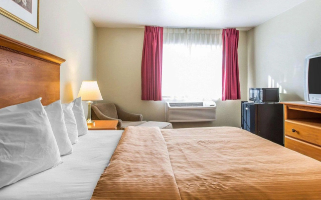 Quality Inn Tracy I-205