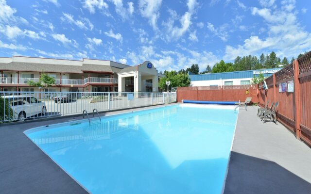 Canadas Best Value Princeton Inn & Suites