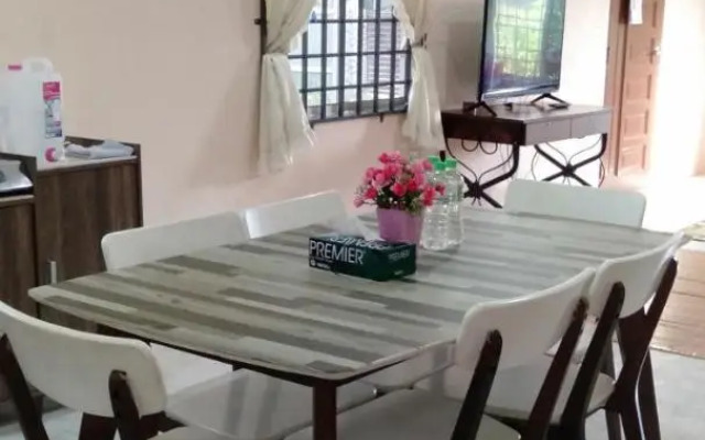 Homestay Aqilah Pasir Puteh Kelantan