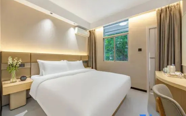 Xihu Homestay Hotel (Sanfang Qixiang Historical and Cultural Block)