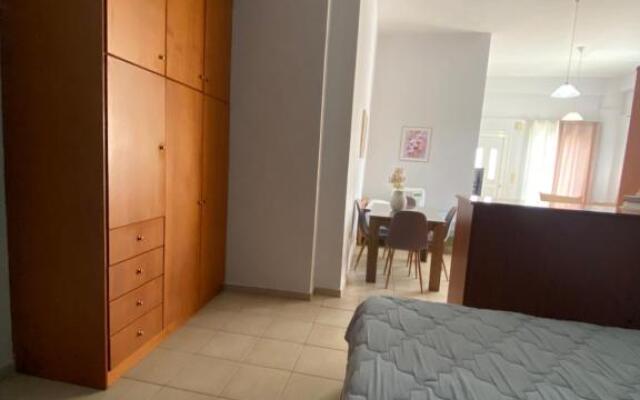 Seaside Studio 1 ( 30 meters from the beach )