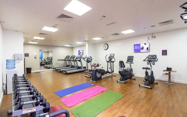 Premier Inn Abu Dhabi Airport (Business Park)