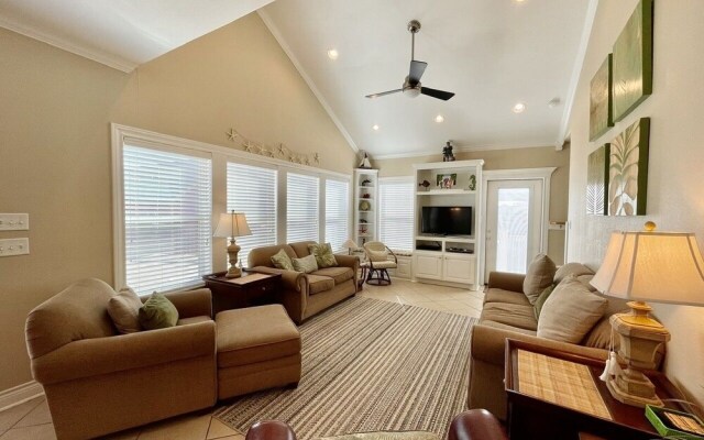 Deja View 3 Bedroom Home