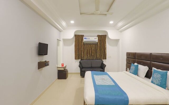 OYO Flagship 321 Vastrapur Ahmedabad
