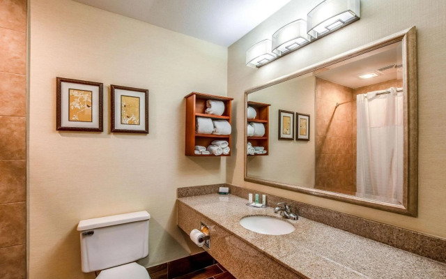 Country Inn & Suites by Radisson, Muskegon, MI