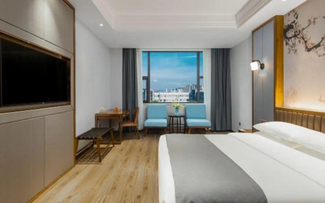 METEORLAND Hotel (Shaoshan Former Residence Scenic Area)