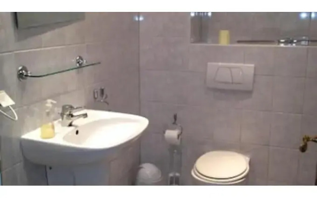 City Hotel-Garni
