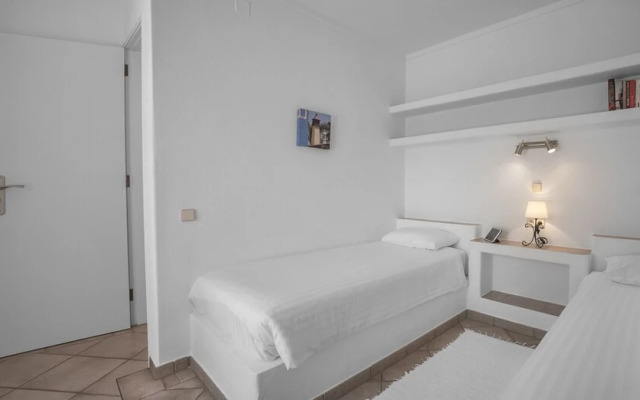 Quinta Paraiso da Mia Two Bedroom Apartment