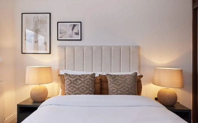 The Harlesden Escape - Spacious 3bdr Flat With Balcony