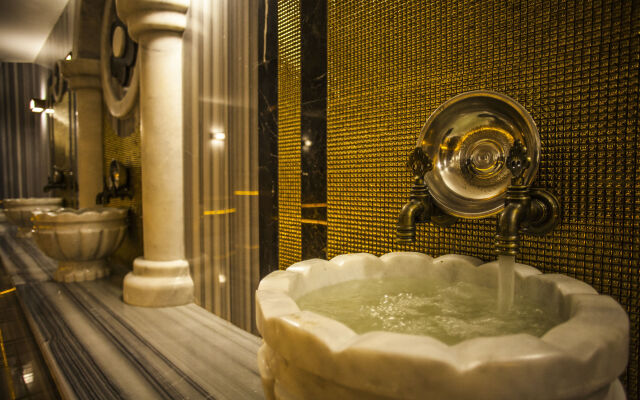Liv Suit Hotel