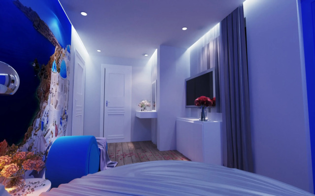 Quynh Huong Hotel