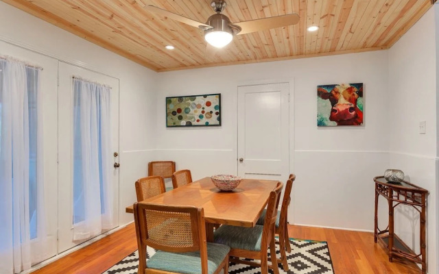 Rosedale House by RedAwning